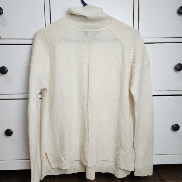 maje moby 100% cashmere Turtleneck Sweater Off-White cream lightweight women's 2 - Picture 7 of 16